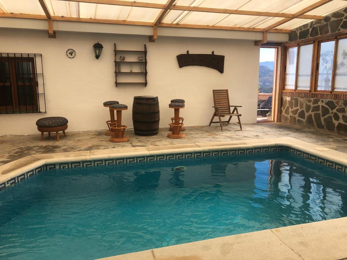 Chalé Cristina- Piscina Climatizada *