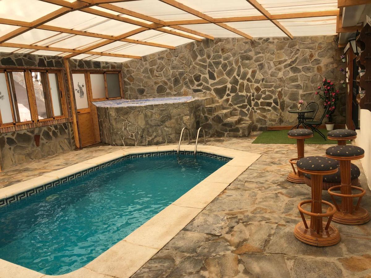 Chalé Cristina- Piscina Climatizada *